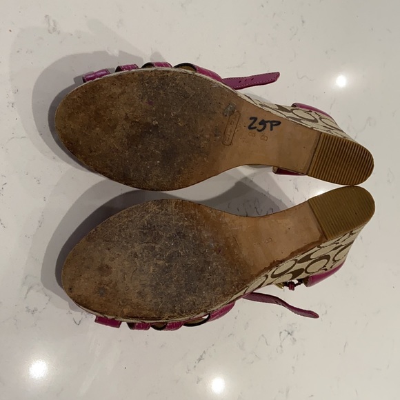 Size 8 pink and tan Coach espadrilles. - Picture 4 of 4